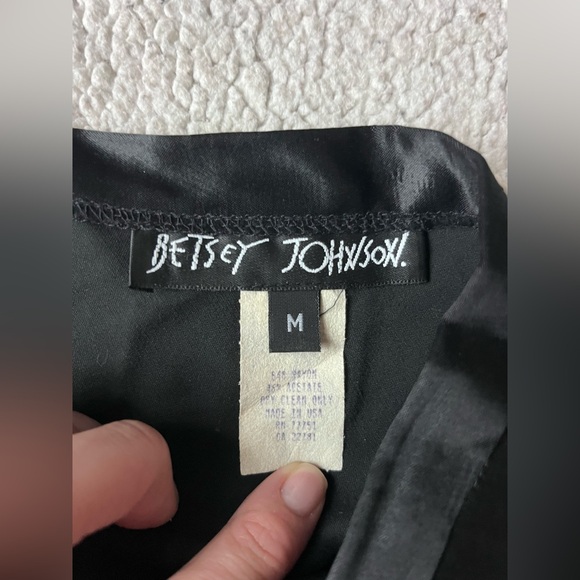 VINTAGE 90S BETSEY JOHNSON BLACK FAUX SILK MIDI SKIRT WOMENS MEDIUM - Picture 3 of 5